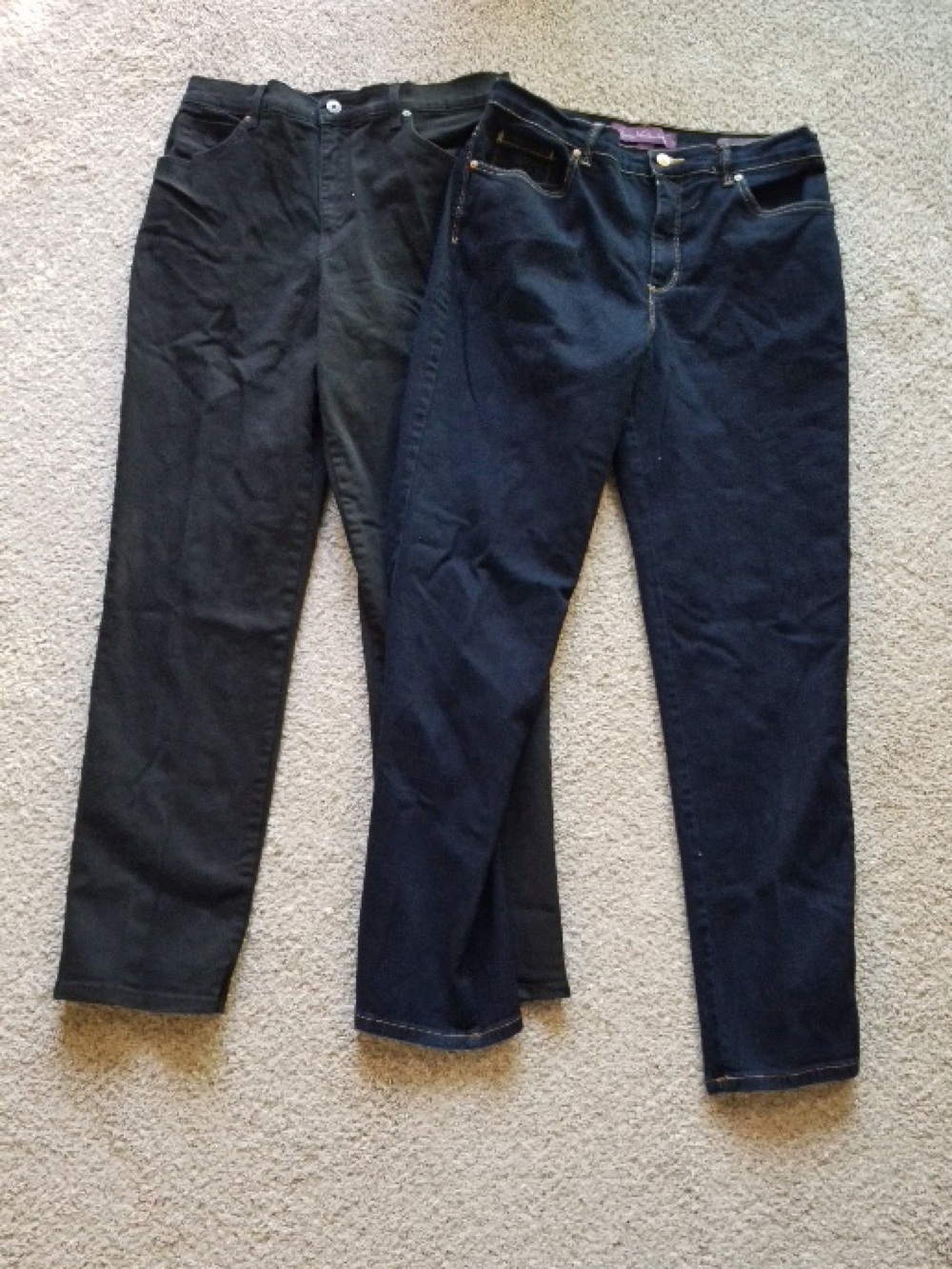 Gloria Vanderbilt Dark Blue and Black Straight Leg Jeans Amanda